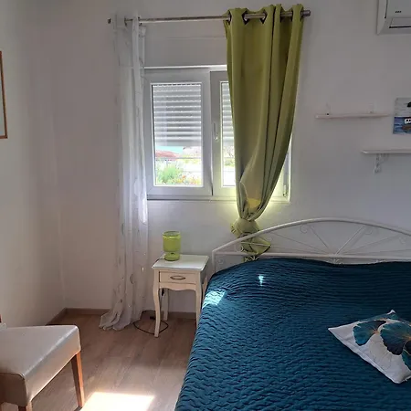 Smjestaj Latica Penzion