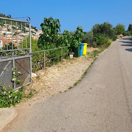 Smjestaj Latica