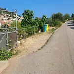 Smjestaj Latica